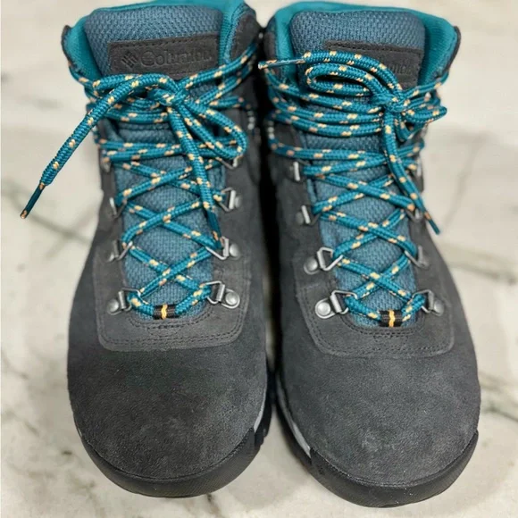 Columbia Women’s  Newton Ridge Outdoor Hiking Boots - Picture 6 of 9
